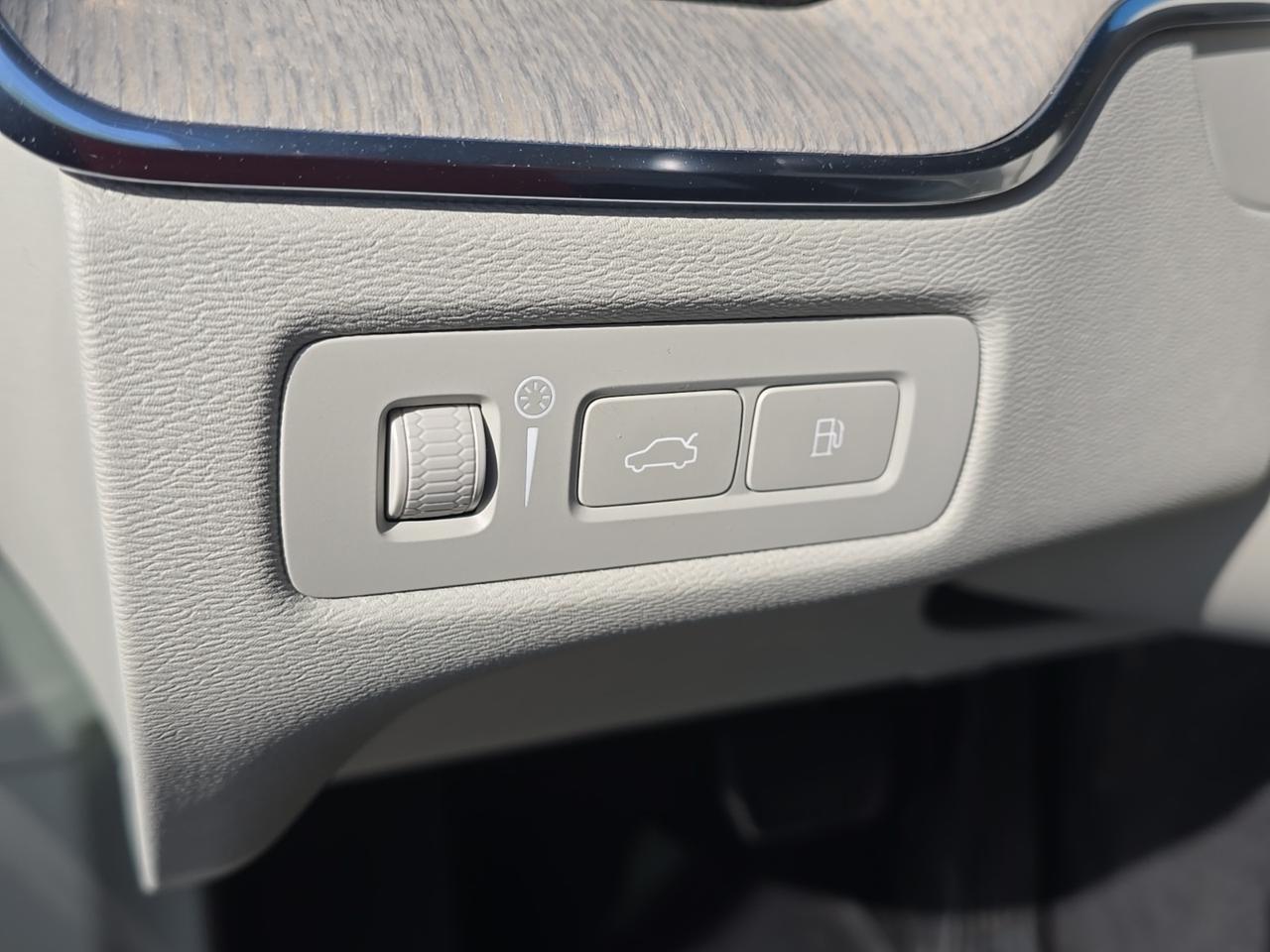 2022 Volvo XC60 Recharge Plug-In Hybrid T8 Inscription Gaithersburg MD