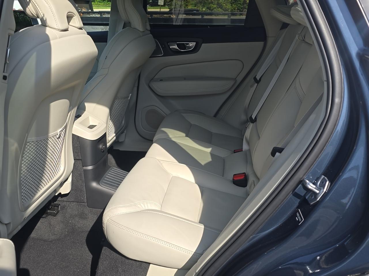 2022 Volvo XC60 Recharge Plug-In Hybrid T8 Inscription Gaithersburg MD