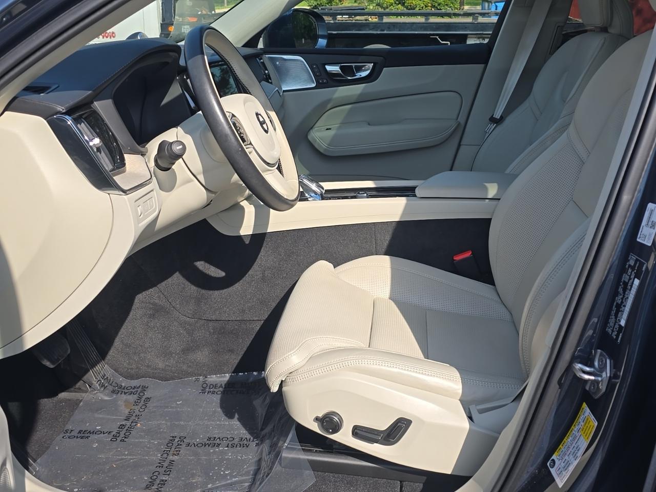 2022 Volvo XC60 Recharge Plug-In Hybrid T8 Inscription Gaithersburg MD