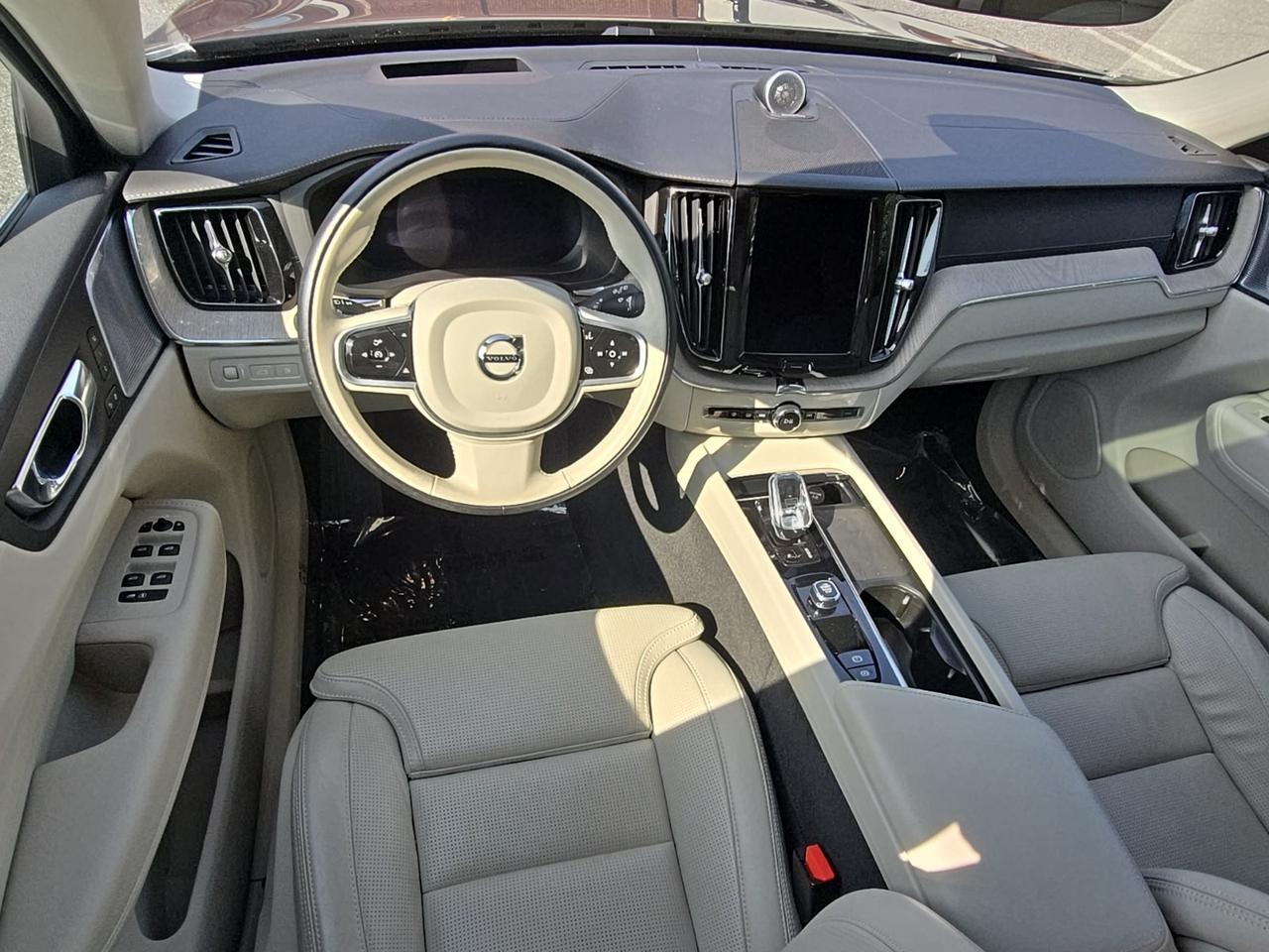 2022 Volvo XC60 Recharge Plug-In Hybrid T8 Inscription Gaithersburg MD