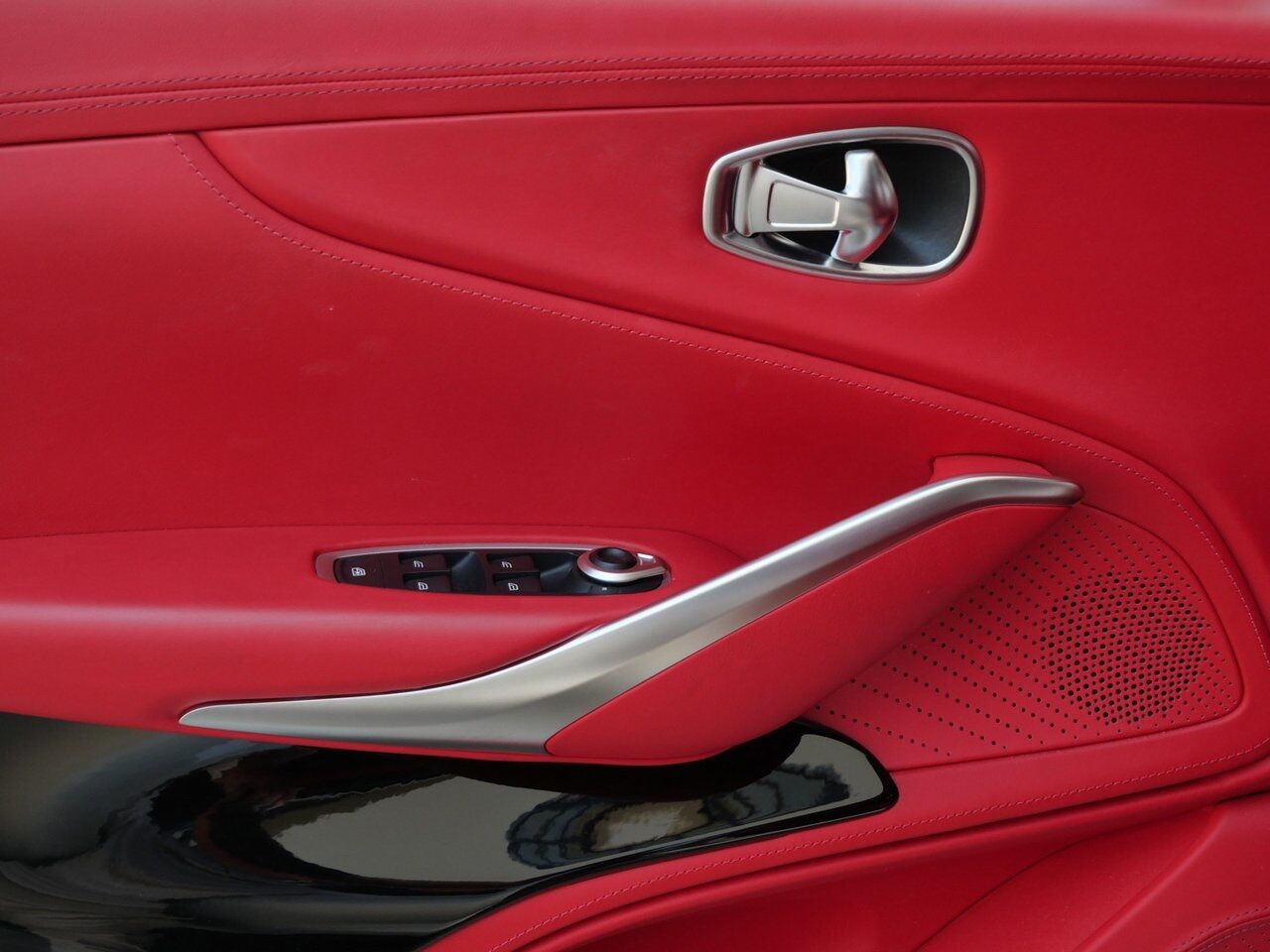 2023 Aston Martin DBX 707 707 Lawrence KS