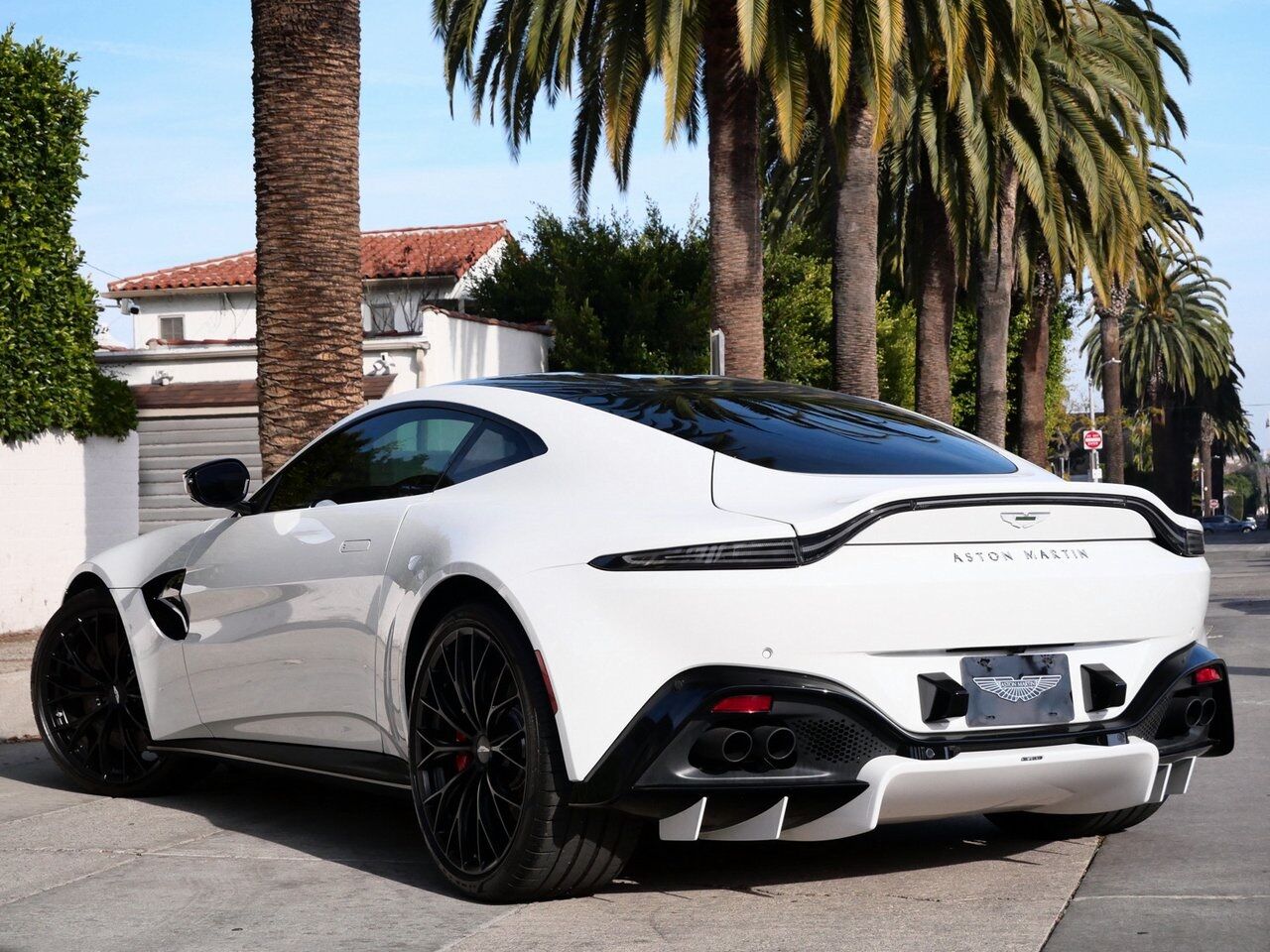 2023 Aston Martin Vantage