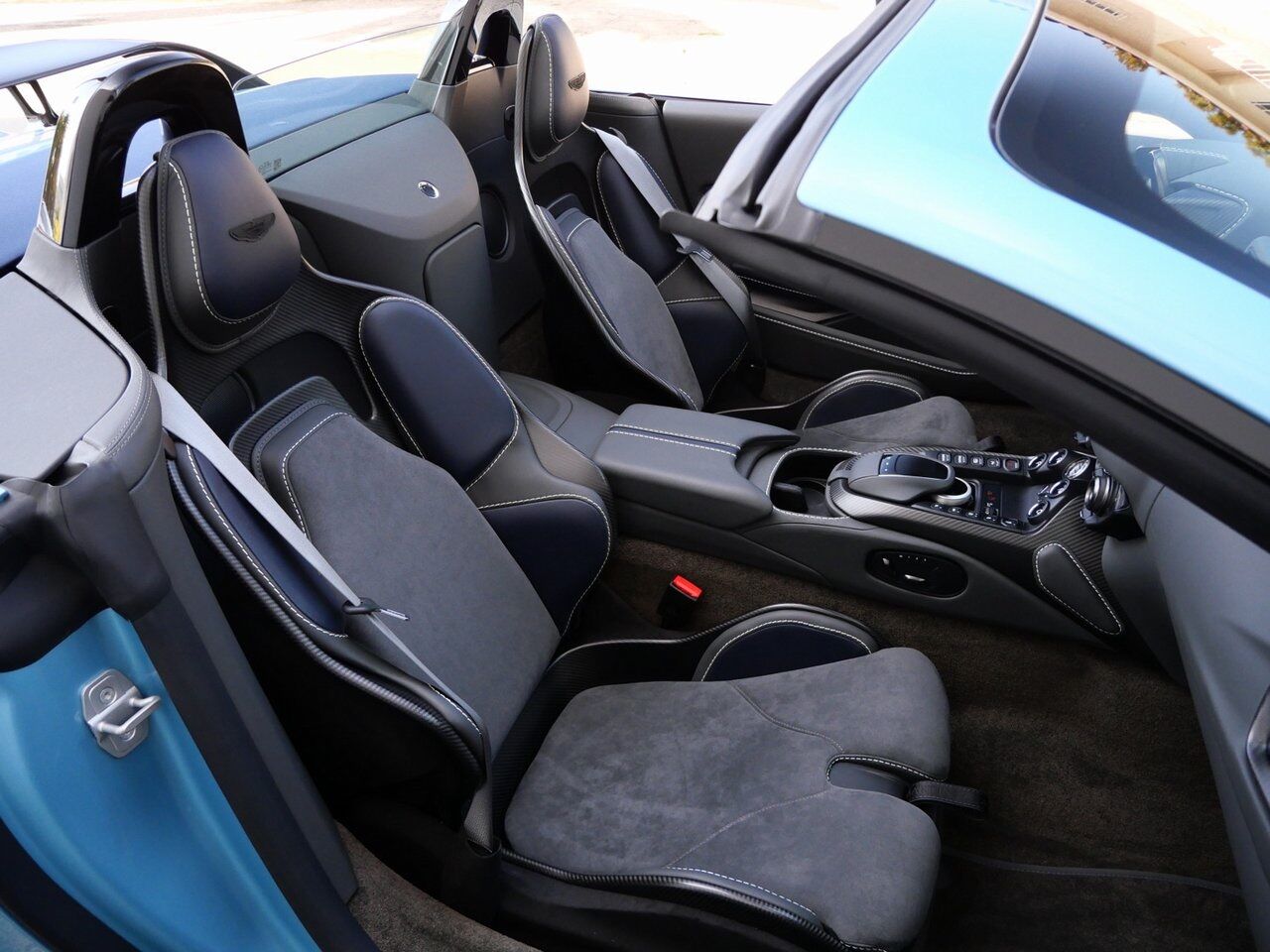 2023 Aston Martin Vantage Lawrence KS