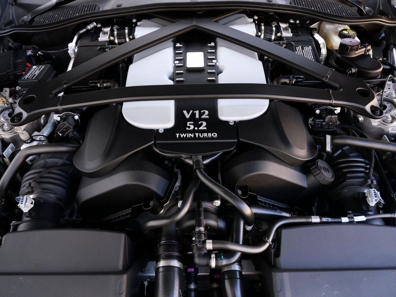 2023 Aston Martin Vantage Lawrence KS