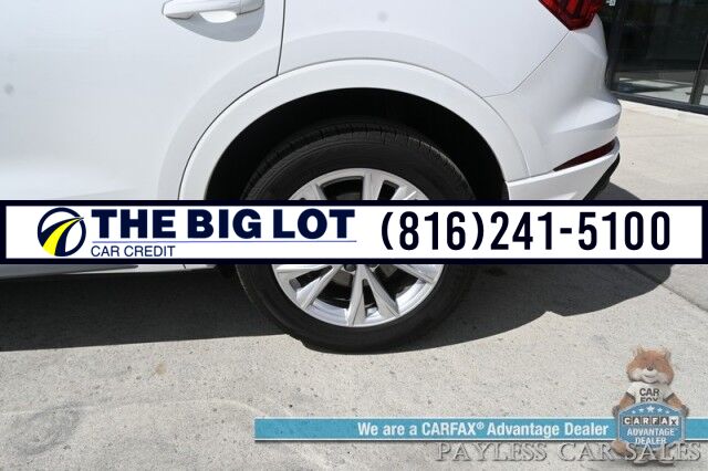 2023 Audi Q3 S Line Premium / AWD / Convenience Pkg / Power & Heated Leather Seats / Panoramic Sunroof / Lane Departure & Blind Spot Alert / Apple CarPlay & Android Auto / Backup Camera / Keyless Entry & Start / 1-Owner Banglore
