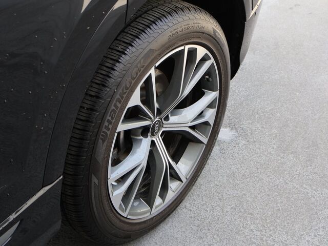 2023 Audi Q8 55 Premium Plus Merriam KS