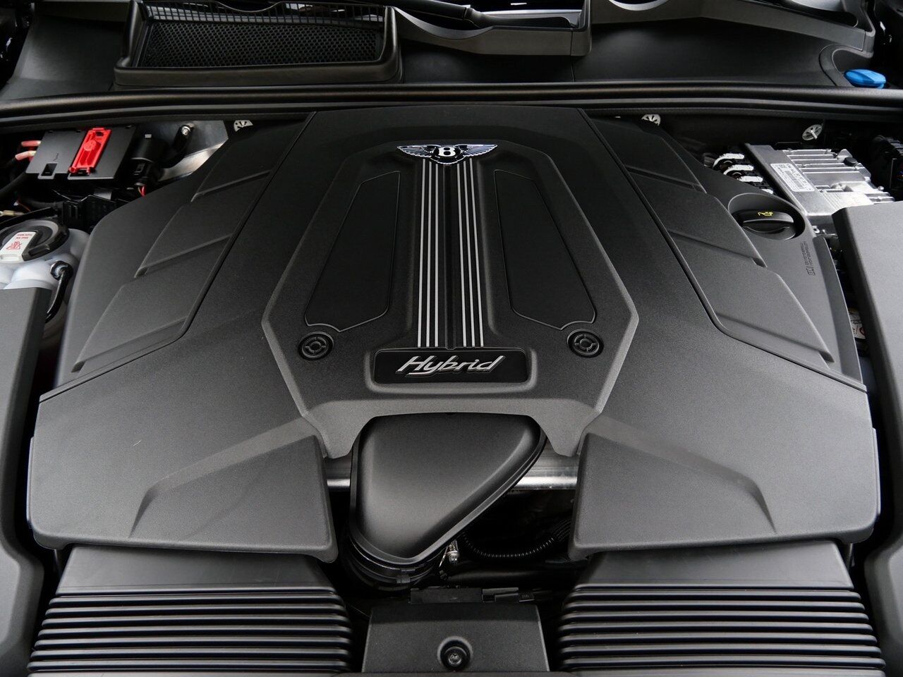 2023 Bentley Bentayga Hybrid Lawrence KS