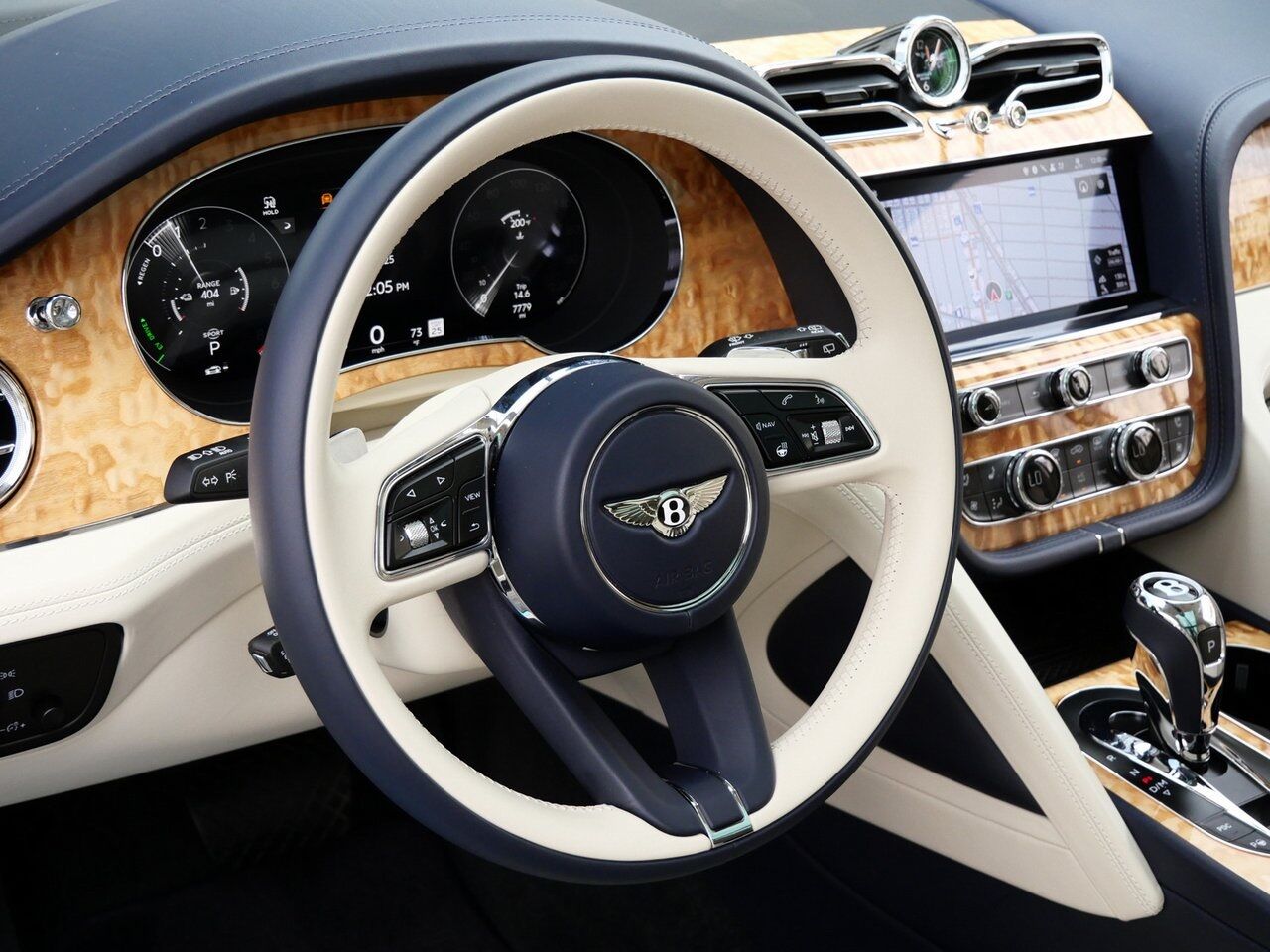 2023 Bentley Bentayga Hybrid Lawrence KS