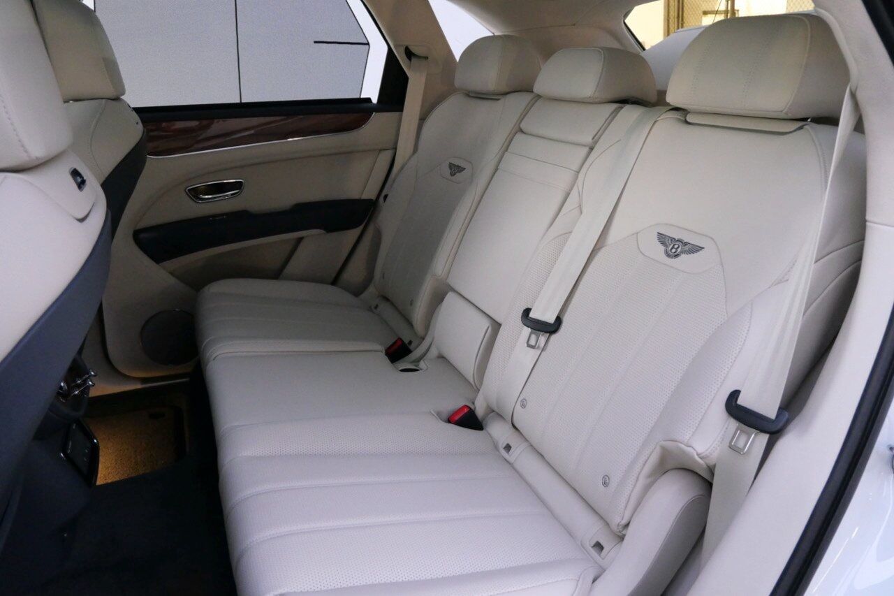 2023 Bentley Bentayga V8 V8 Lawrence KS