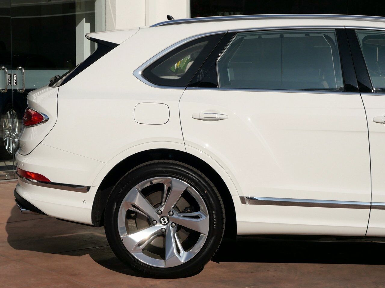 2023 Bentley Bentayga V8 V8 Lawrence KS