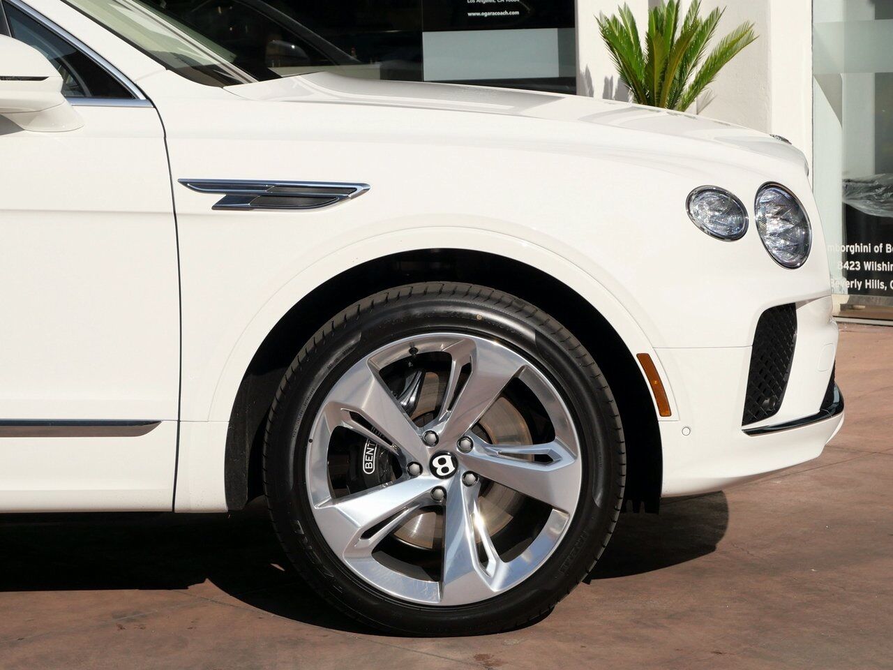 2023 Bentley Bentayga V8 V8 Lawrence KS