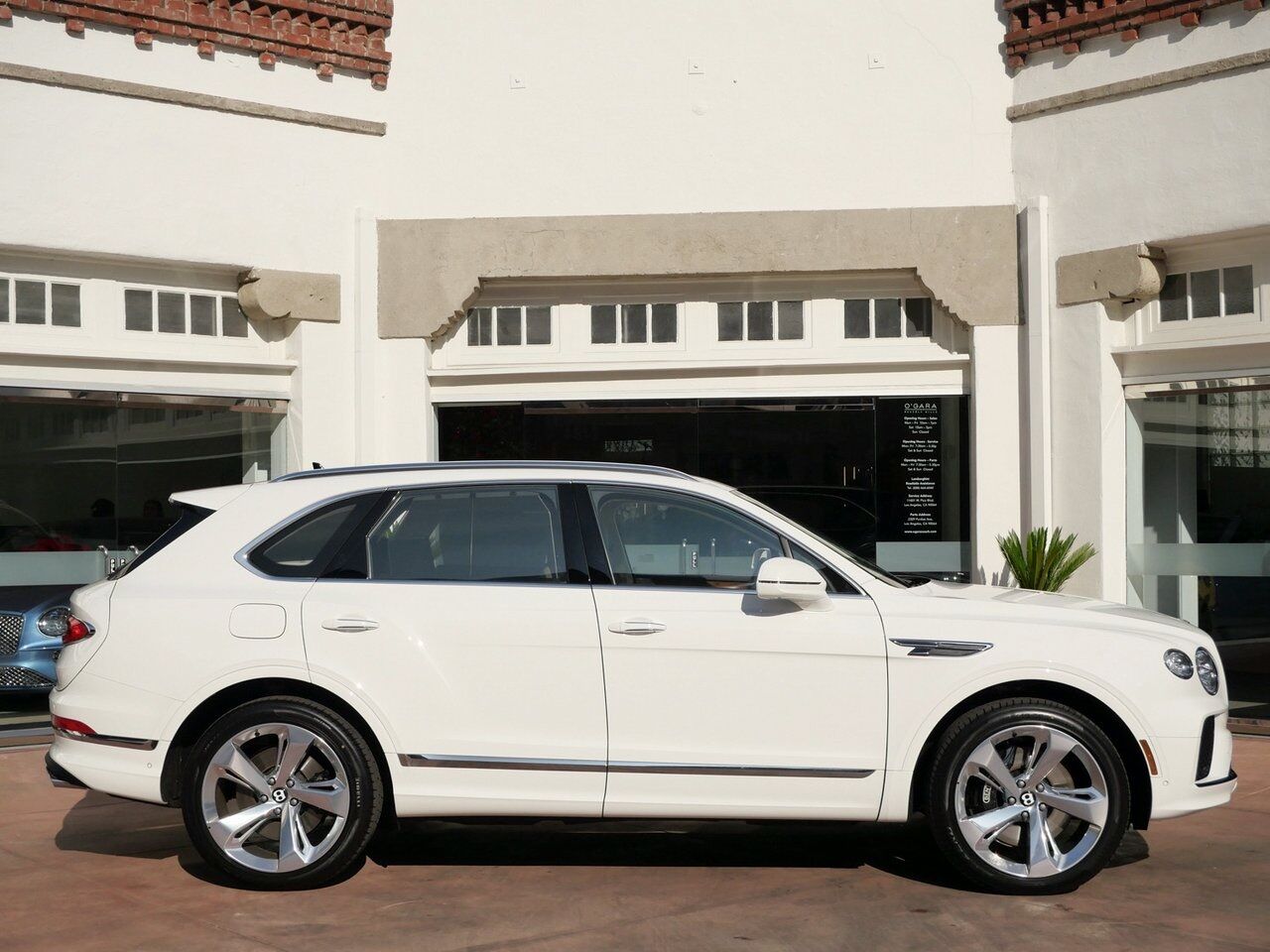 2023 Bentley Bentayga V8 V8 Lawrence KS