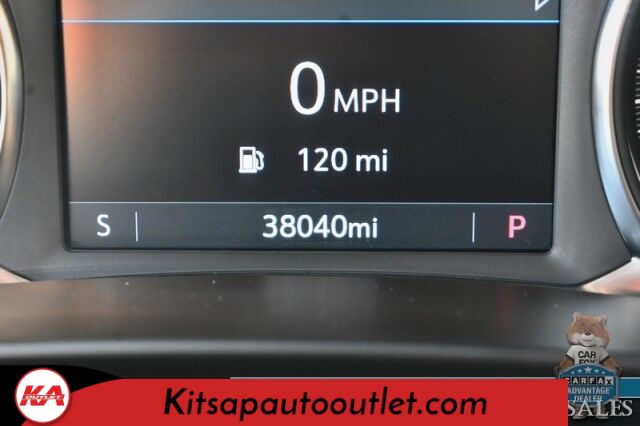 2023 Chevrolet Blazer LT / AWD / Power & Heated Leather Seats / Lane Departure & Blind Spot Alert / Forward Collision Warning / Apple CarPlay & Android Auto / Back Up Camera / Keyless Entry & Start / Block Heater / 36 MPG / 1-Owner Banglore