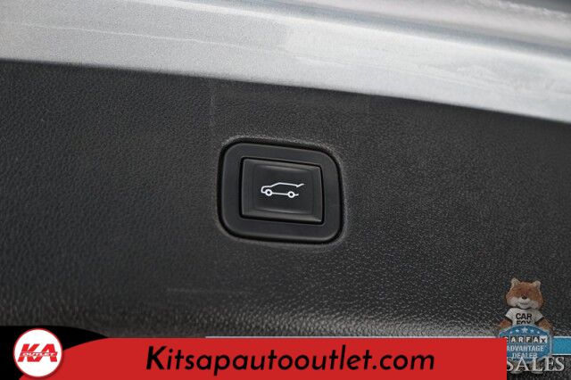 2023 Chevrolet Blazer LT / AWD / Power & Heated Leather Seats / Lane Departure & Blind Spot Alert / Forward Collision Warning / Apple CarPlay & Android Auto / Back Up Camera / Keyless Entry & Start / Block Heater / 36 MPG / 1-Owner Banglore