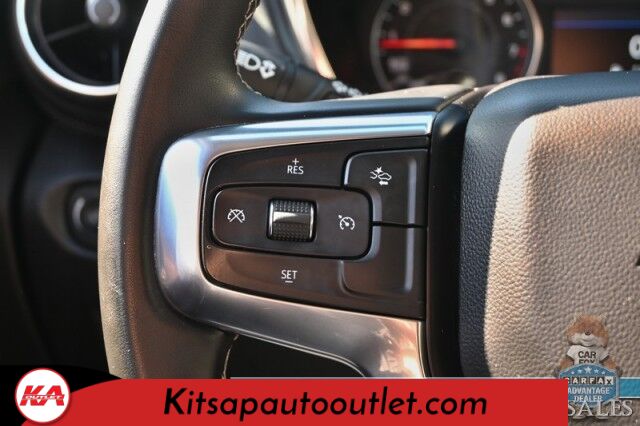 2023 Chevrolet Blazer LT / AWD / Power & Heated Leather Seats / Lane Departure & Blind Spot Alert / Forward Collision Warning / Apple CarPlay & Android Auto / Back Up Camera / Keyless Entry & Start / Block Heater / 36 MPG / 1-Owner Banglore