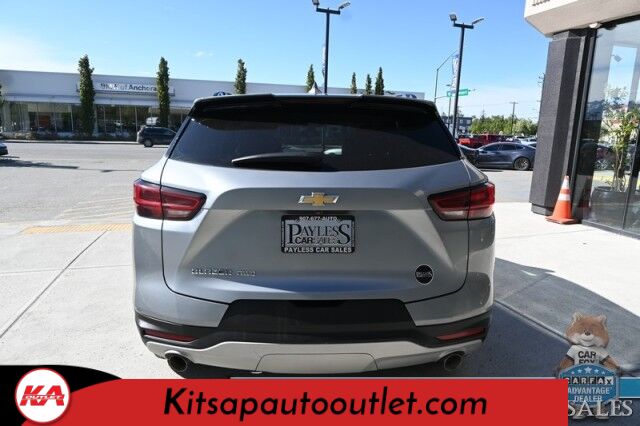 2023 Chevrolet Blazer LT / AWD / Power & Heated Leather Seats / Lane Departure & Blind Spot Alert / Forward Collision Warning / Apple CarPlay & Android Auto / Back Up Camera / Keyless Entry & Start / Block Heater / 36 MPG / 1-Owner Banglore