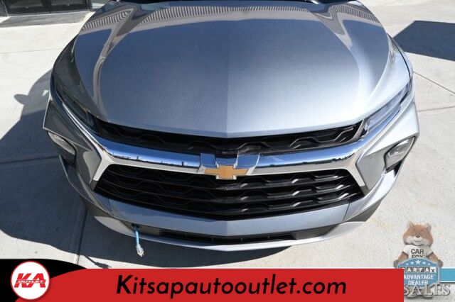 2023 Chevrolet Blazer LT / AWD / Power & Heated Leather Seats / Lane Departure & Blind Spot Alert / Forward Collision Warning / Apple CarPlay & Android Auto / Back Up Camera / Keyless Entry & Start / Block Heater / 36 MPG / 1-Owner Banglore