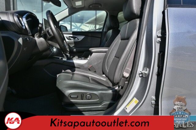 2023 Chevrolet Blazer LT / AWD / Power & Heated Leather Seats / Lane Departure & Blind Spot Alert / Forward Collision Warning / Apple CarPlay & Android Auto / Back Up Camera / Keyless Entry & Start / Block Heater / 36 MPG / 1-Owner Banglore