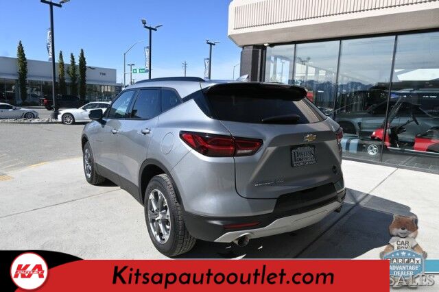 2023 Chevrolet Blazer LT / AWD / Power & Heated Leather Seats / Lane Departure & Blind Spot Alert / Forward Collision Warning / Apple CarPlay & Android Auto / Back Up Camera / Keyless Entry & Start / Block Heater / 36 MPG / 1-Owner Banglore