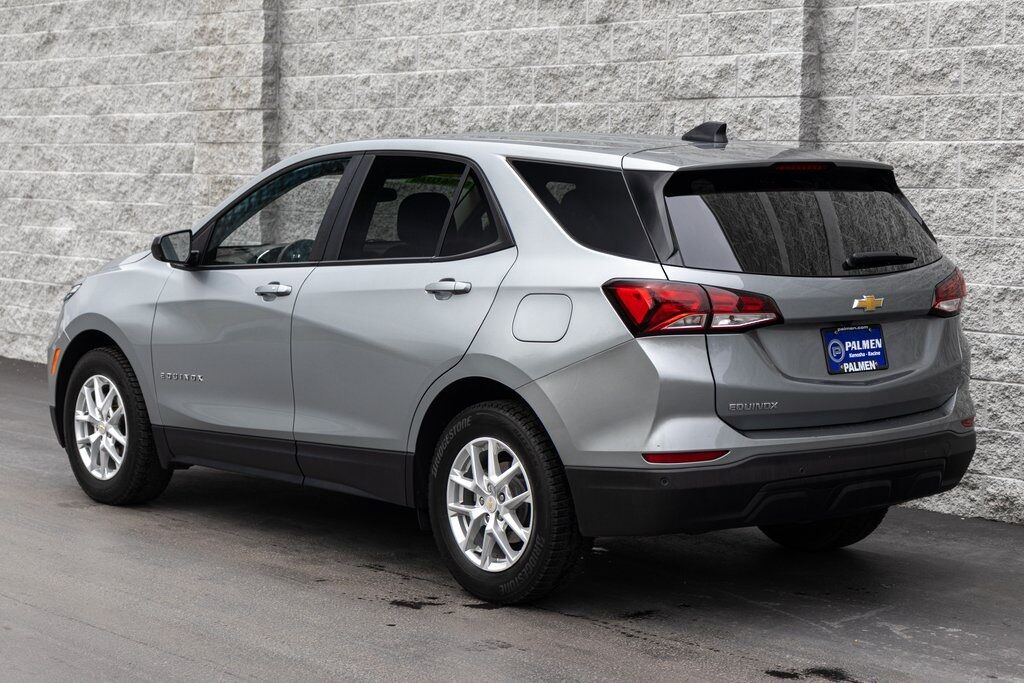 2023 Chevrolet Equinox LS Kenosha WI