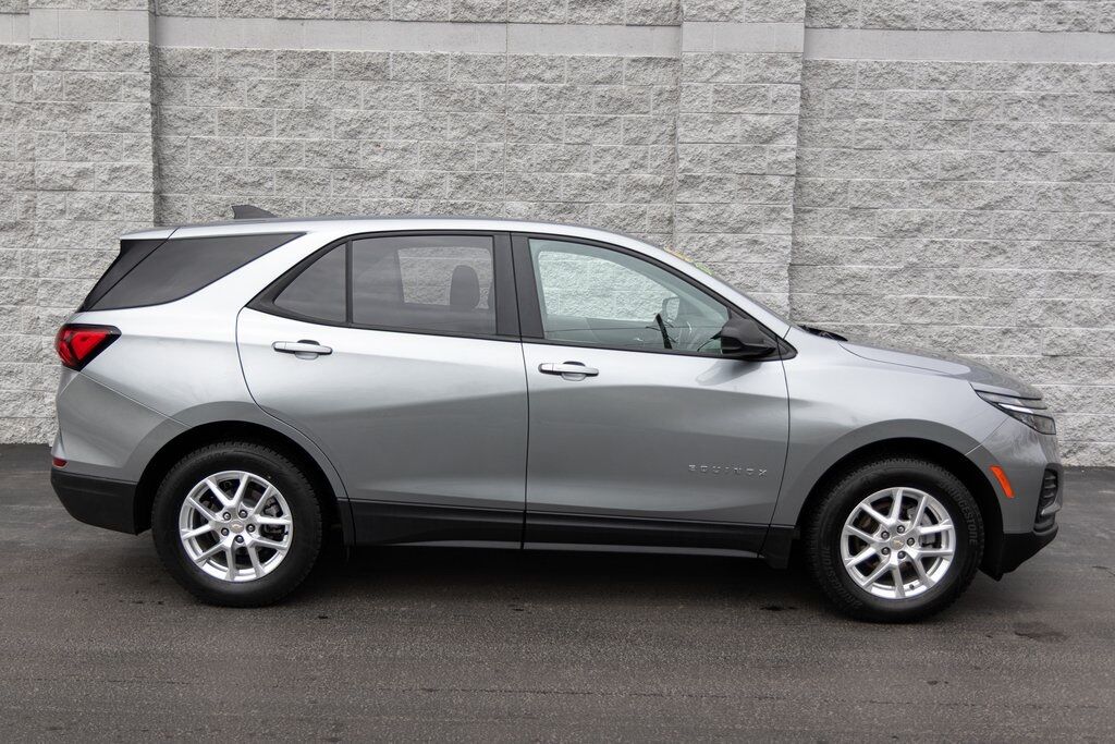 2023 Chevrolet Equinox LS Kenosha WI