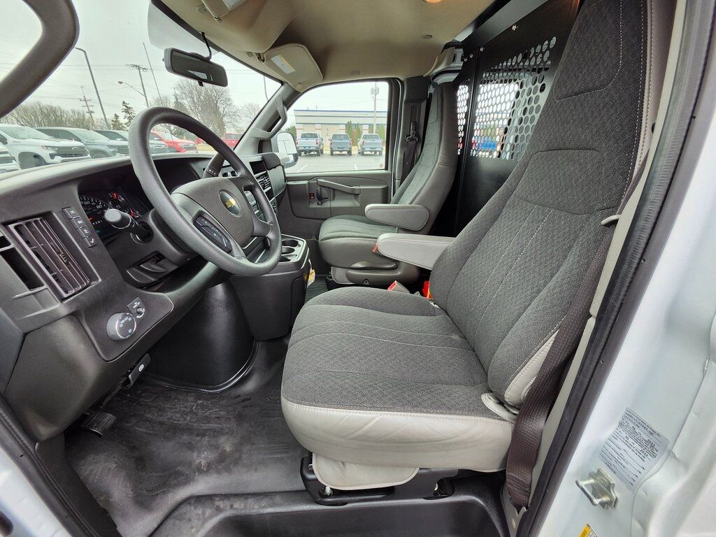 2023 Chevrolet Express 2500 Work Van Cargo Green Bay WI