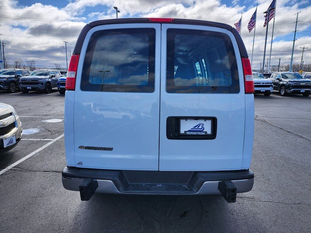 2023 Chevrolet Express 2500 Work Van Cargo Green Bay WI