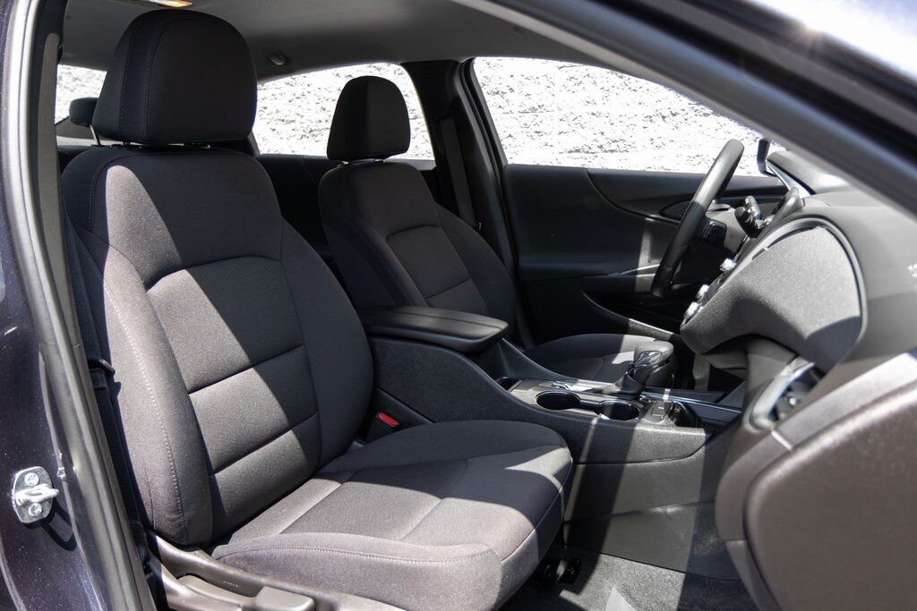 2023 Chevrolet Malibu LT Kenosha WI