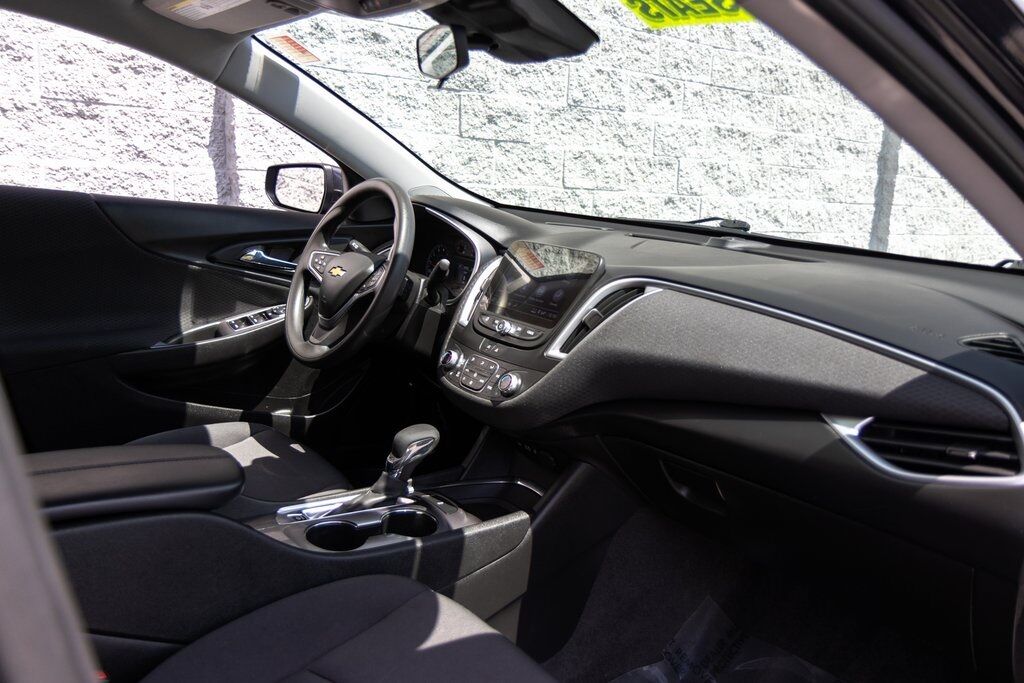 2023 Chevrolet Malibu LT Kenosha WI