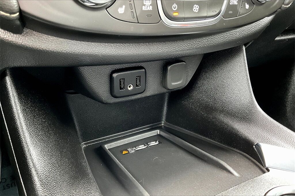 2023 Chevrolet Traverse LT Leather Quincy MA