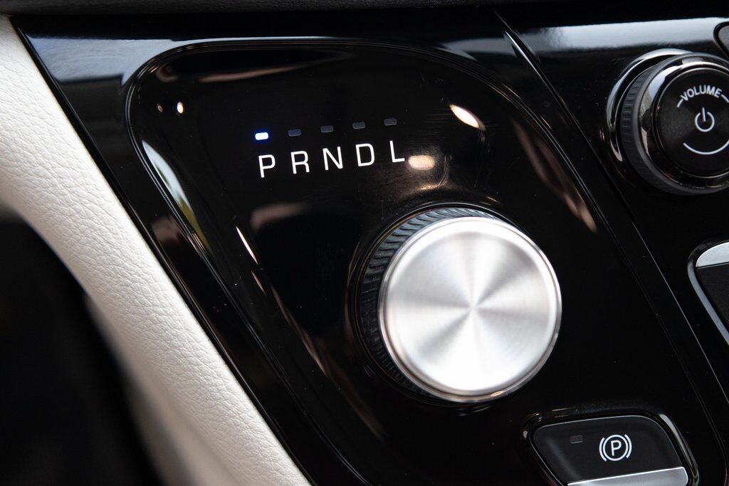 2023 Chrysler Pacifica Hybrid Limited Kenosha WI