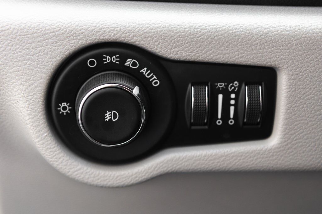 2023 Chrysler Pacifica Hybrid Limited Kenosha WI
