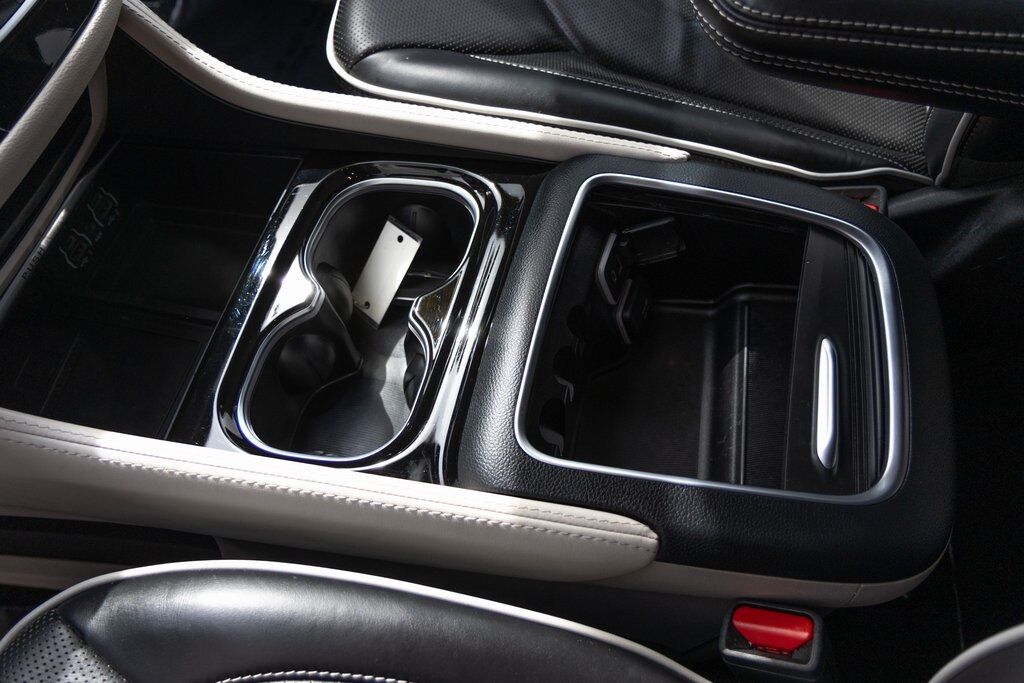 2023 Chrysler Pacifica Hybrid Limited Kenosha WI
