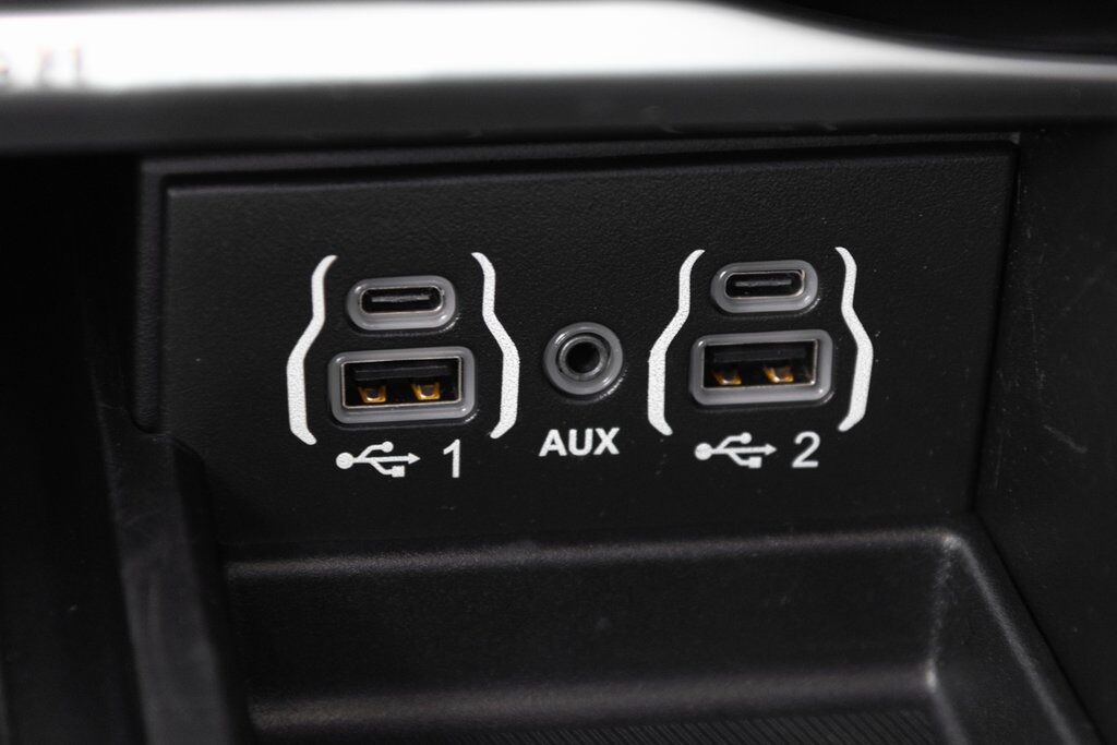 2023 Chrysler Pacifica Hybrid Limited Kenosha WI