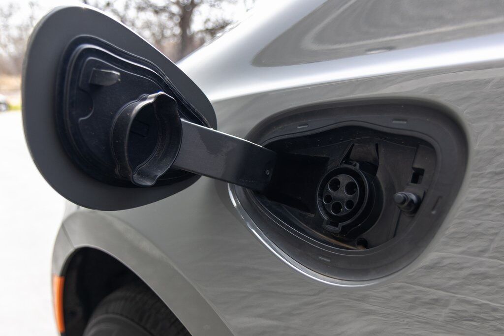 2023 Chrysler Pacifica Hybrid Limited Kenosha WI