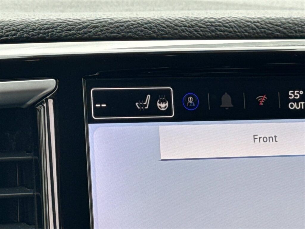 2023 Chrysler Pacifica Limited Quincy MA