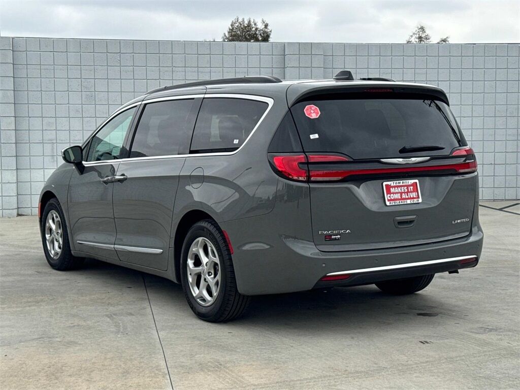 2023 Chrysler Pacifica Limited Quincy MA