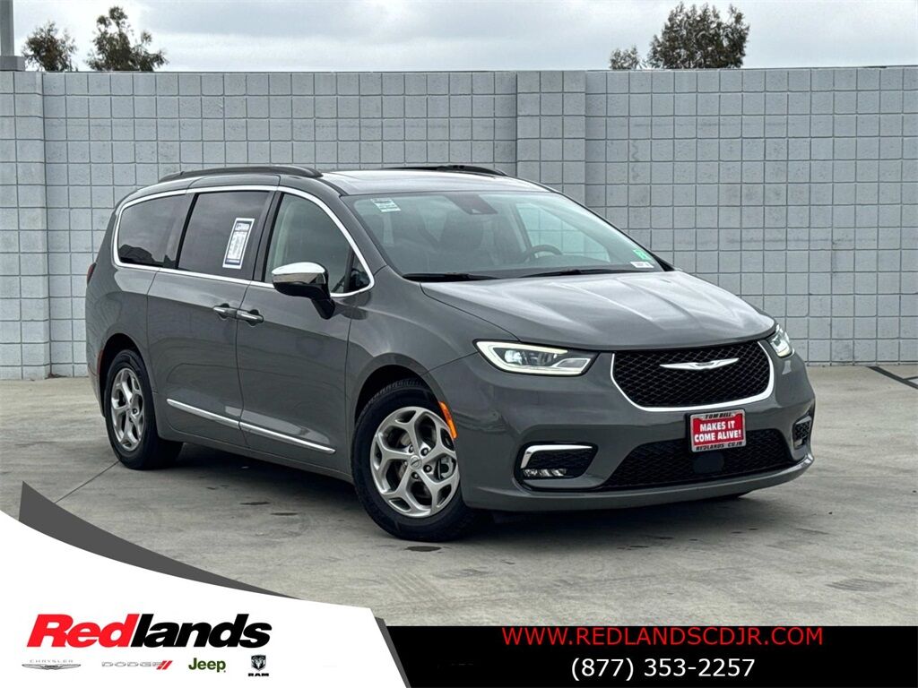 2023 Chrysler Pacifica Limited Quincy MA