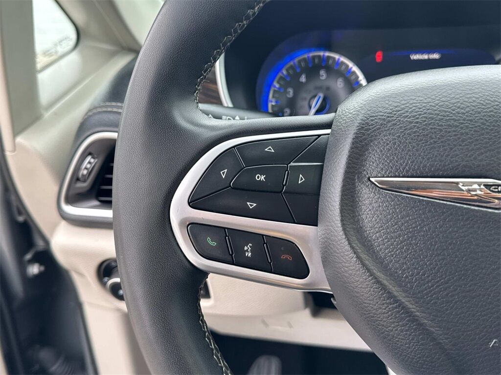 2023 Chrysler Pacifica Limited Quincy MA