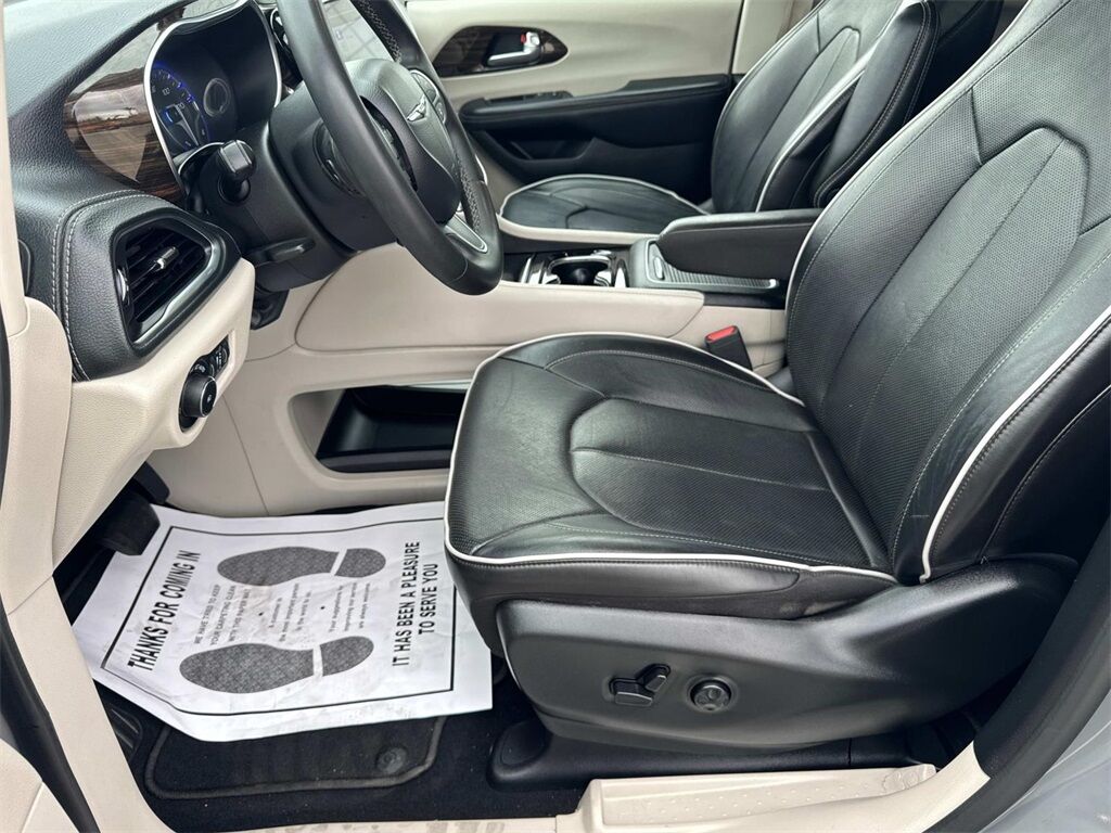 2023 Chrysler Pacifica Limited Quincy MA