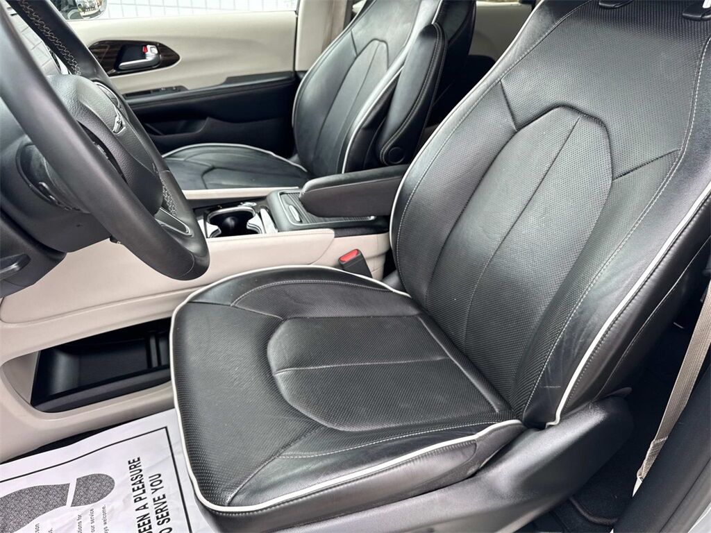 2023 Chrysler Pacifica Limited Quincy MA