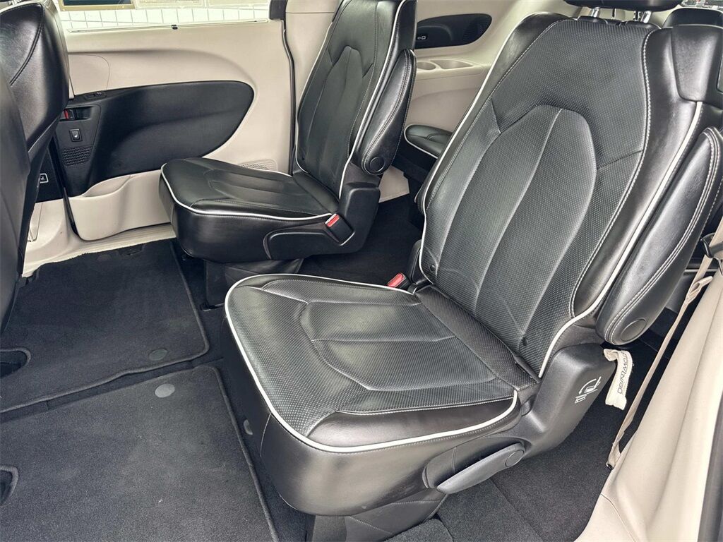 2023 Chrysler Pacifica Limited Quincy MA