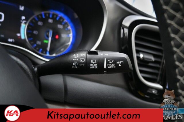 2023 Chrysler Pacifica Touring L / Auto Start / Power & Heated Leather Seats / Heated Steering / Adaptive Cruise / Lane Depart & Blind Spot Alert / Apple CarPlay & Android Auto / Back Up Cam / 3rd Row / Seats 7 / Block Heater / 1-Owner Banglore