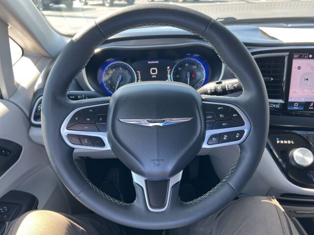 2023 Chrysler Pacifica Touring L Green Bay WI