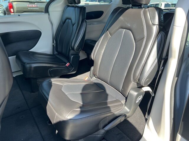 2023 Chrysler Pacifica Touring L Green Bay WI