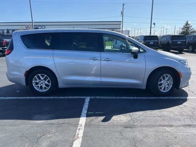 2023 Chrysler Pacifica Touring L Green Bay WI
