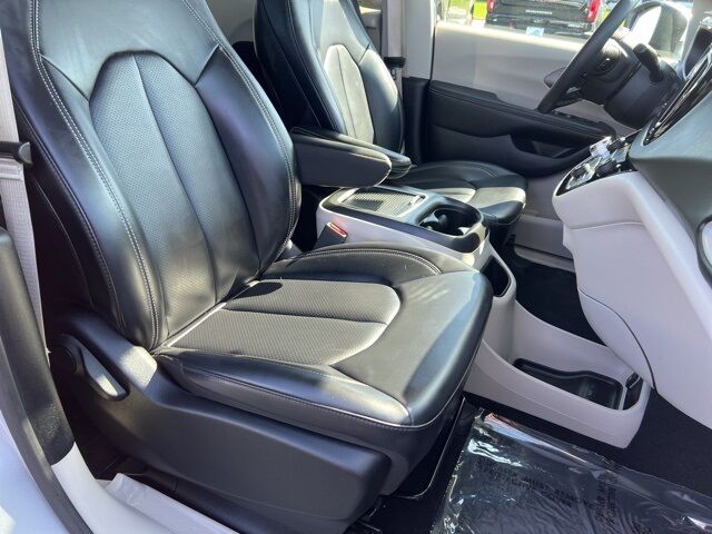 2023 Chrysler Pacifica Touring L Green Bay WI