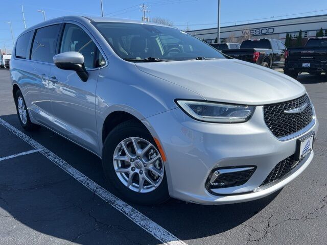 2023 Chrysler PACIFICA Touring L Green Bay WI