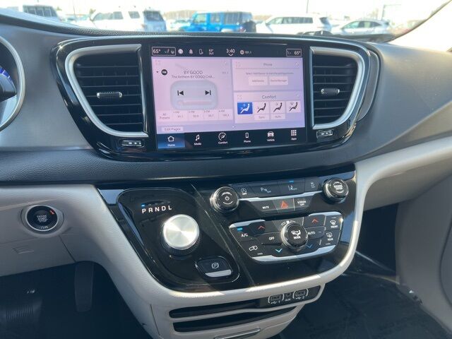 2023 Chrysler Pacifica Touring L Green Bay WI