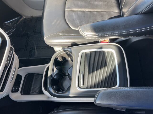 2023 Chrysler Pacifica Touring L Green Bay WI